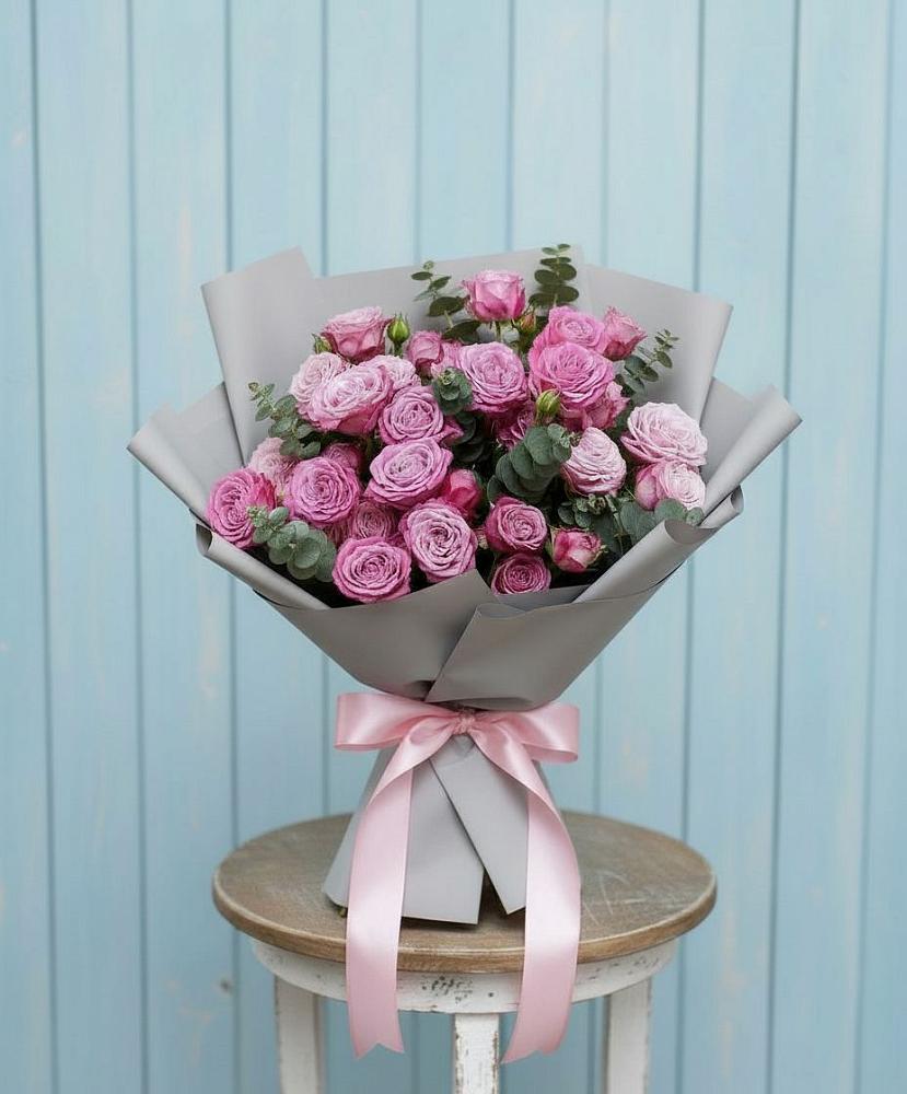 Букет цветов из: Розы в Визинге