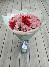 Букет цветов из:  Альстромерии #REPLACE_PRED# Визинге