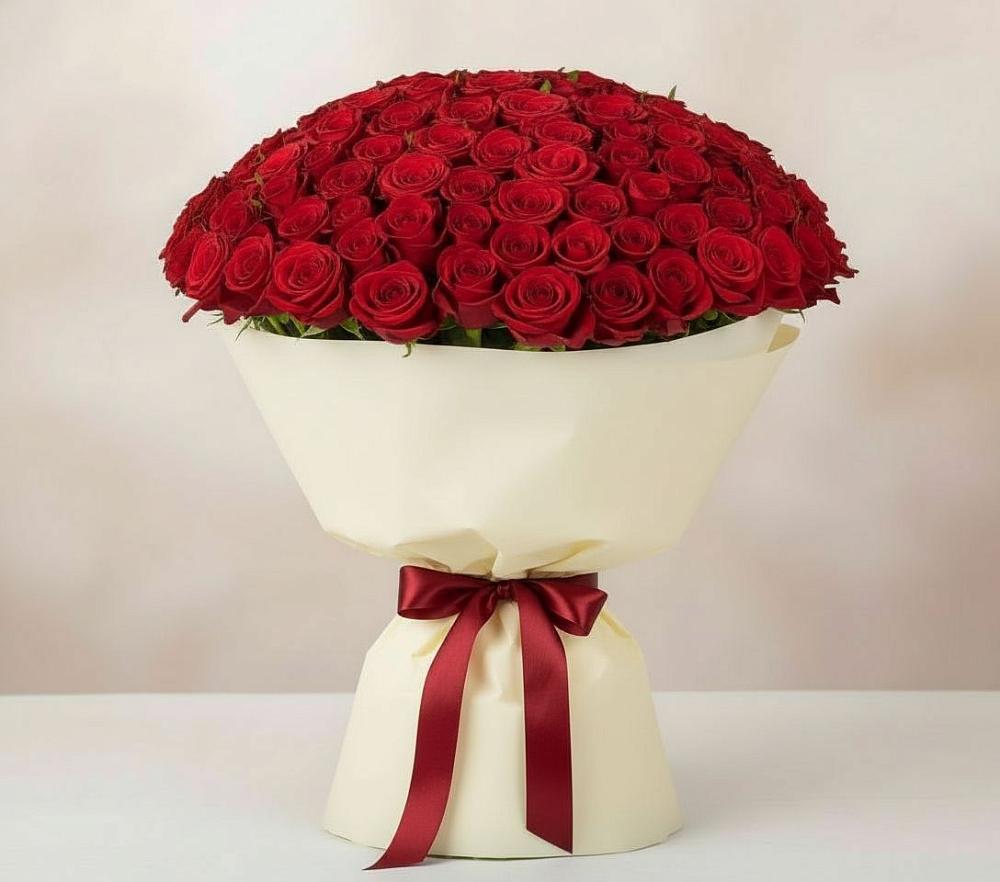 Букет 101 Красная роза Милано в Визинге