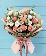 Букет цветов из:  Розы, Альстромерии и Лизиантусы в Визинге