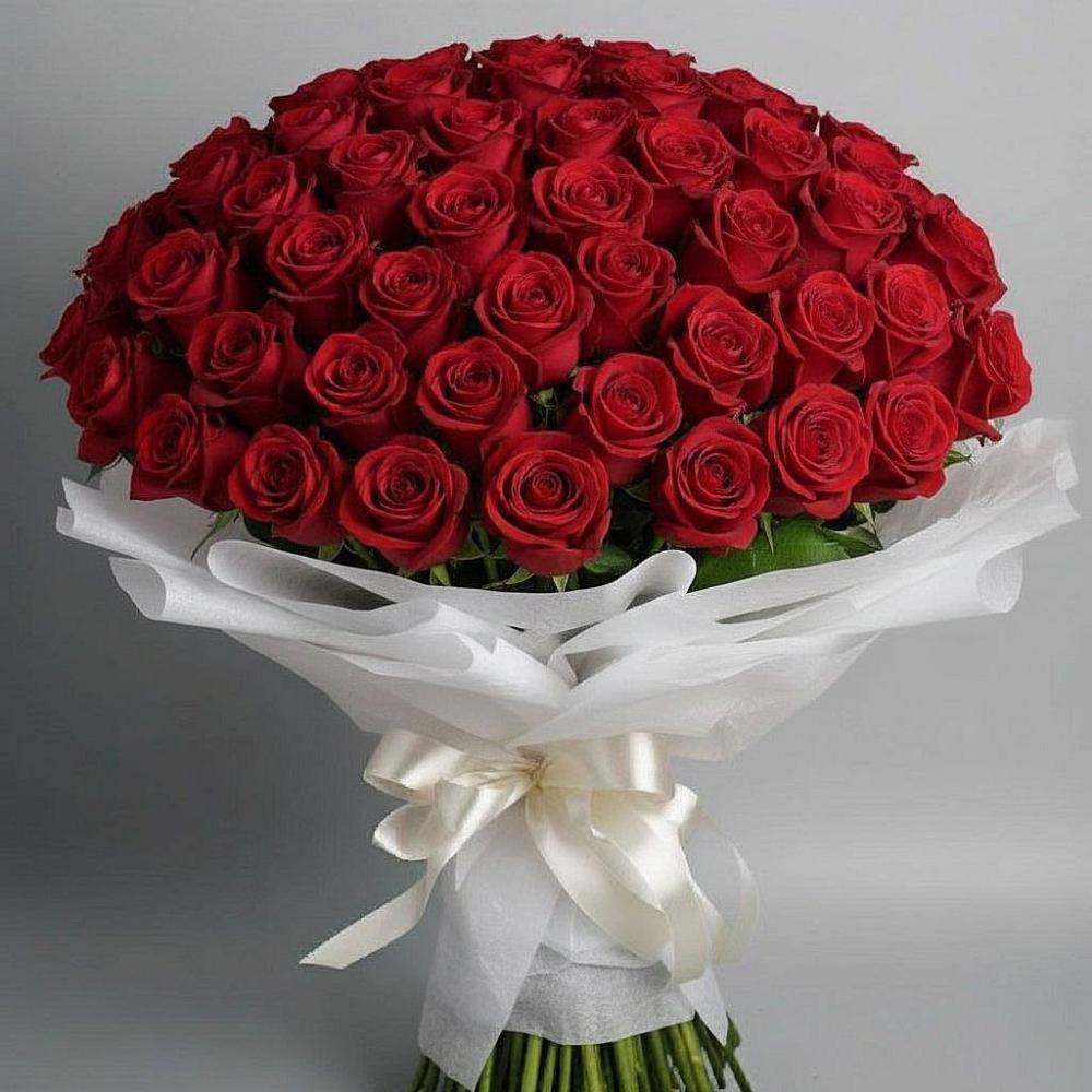 Букет 101 Красная роза Блэк Мэджик в Визинге