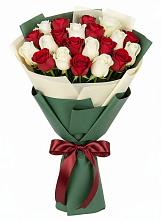 Букет Микс из красных и белых роз #REPLACE_PRED# Визинге