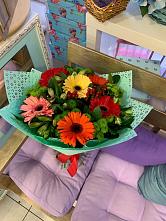 Букет цветов из:  Герберы, Хризантемы и Альстромерии #REPLACE_PRED# Визинге