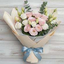 Букет цветов из:  Лизиантусы в Визинге