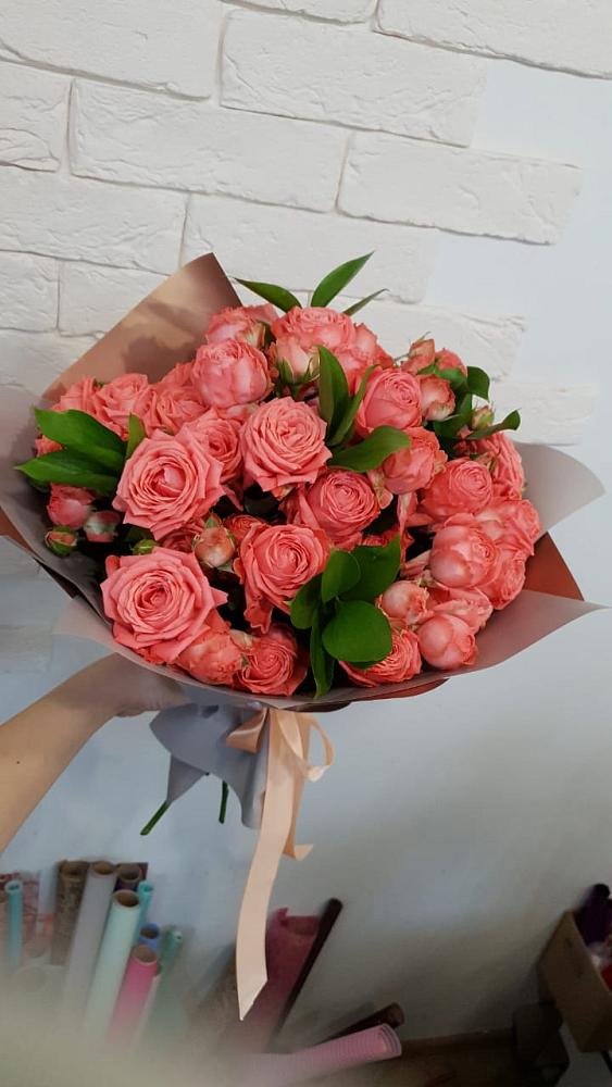 Букет цветов из: Розы в Визинге