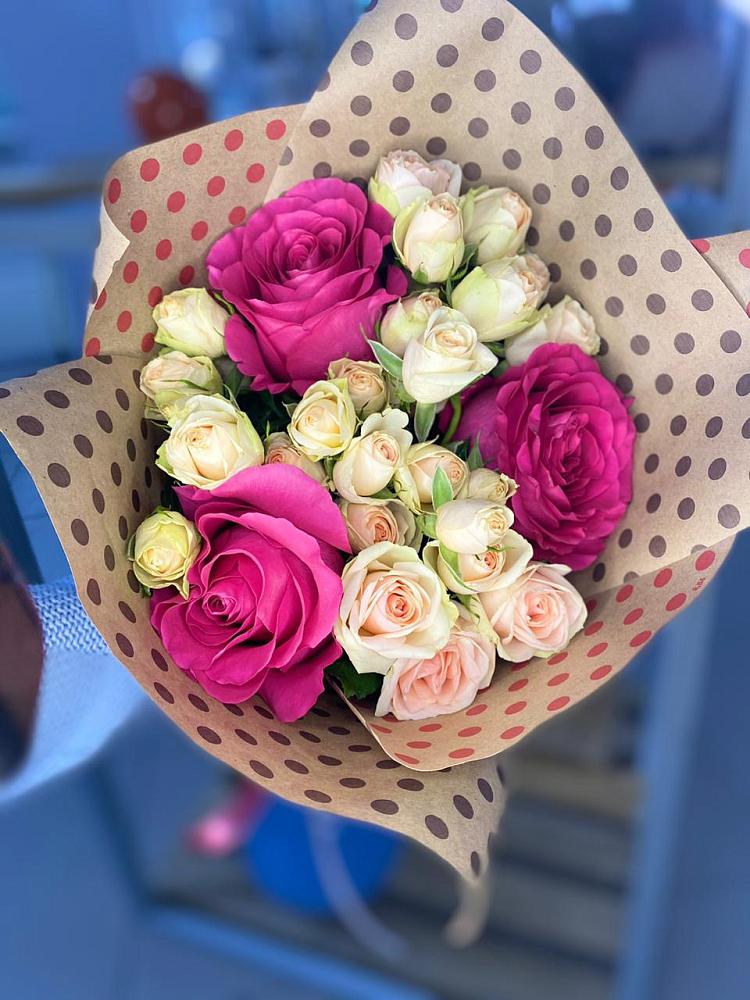 Букет цветов из: Розы в Визинге