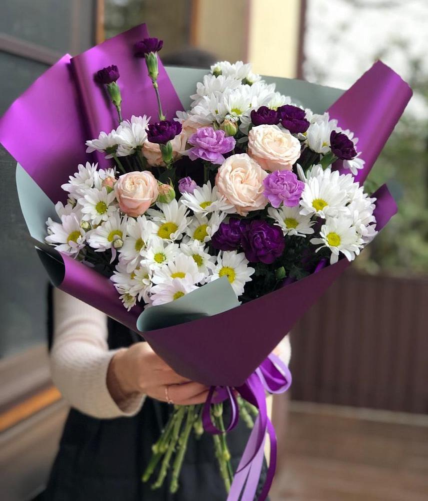 Букет цветов из: Хризантемы, Гвоздики и Розы в Визинге