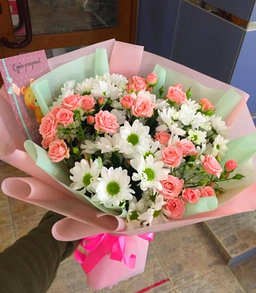 Букет цветов из: Розы и Хризантемы в Визинге