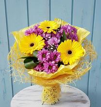 Букет цветов из:  Хризантемы и Герберы в Визинге