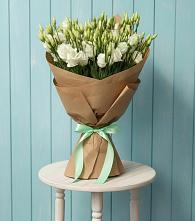 Букет цветов из:  Лизиантусы в Визинге