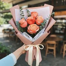 Букет цветов из:  Розы в Визинге