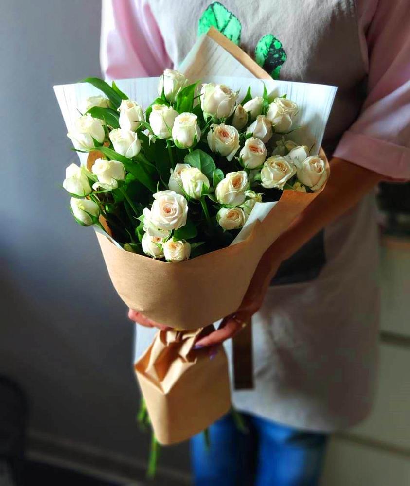 Букет цветов из: Розы в Визинге