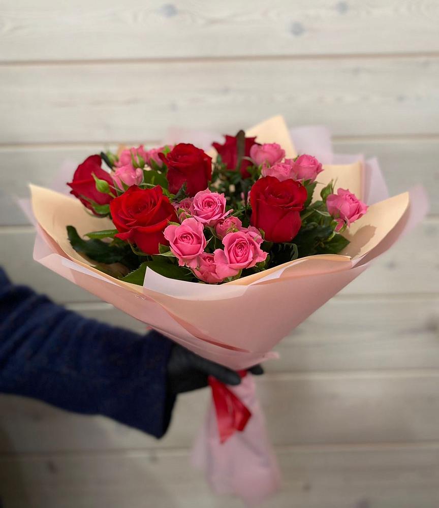 Букет цветов из: Розы в Визинге