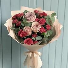 Букет цветов из:  Гвоздики и Розы в Визинге