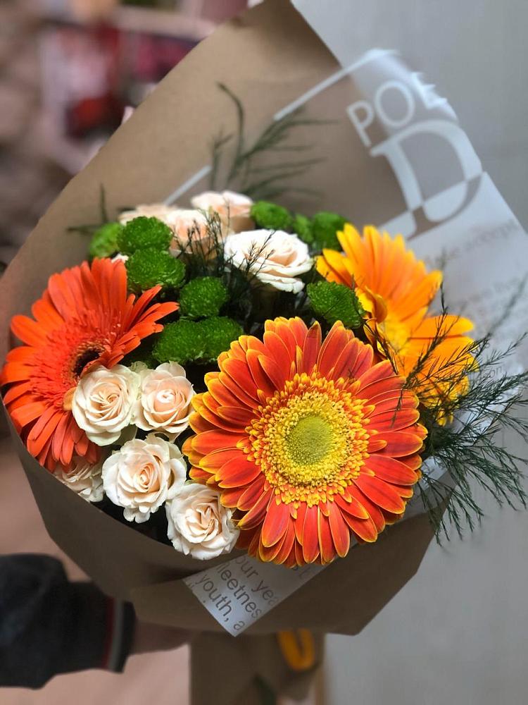 Букет цветов из: Герберы, Хризантемы и Розы в Визинге