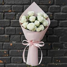 Букет цветов из:  Розы #REPLACE_PRED# Визинге